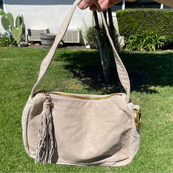 HOBO Hark Convertible Shoulder Bag inPebble - Picture 5 of 16